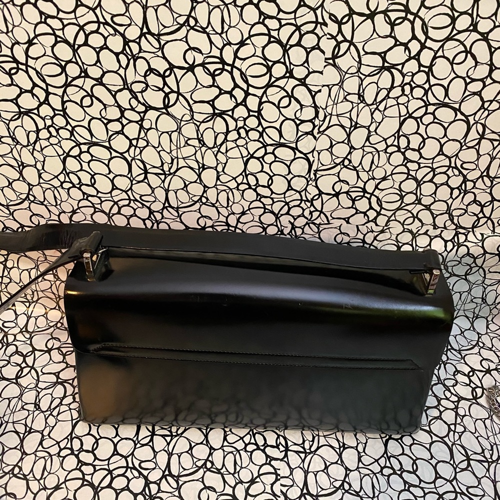 Gucci Shoulder Bag - Picture 11 of 15